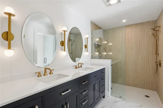 $1,799,000 | 8 Lookout Lane, Portsmouth, RI 02871