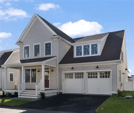 $1,799,000 | 8 Lookout Lane, Portsmouth, RI 02871