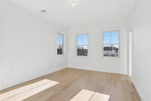 $1,799,000 | 8 Lookout Lane, Portsmouth, RI 02871