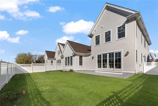 $1,799,000 | 8 Lookout Lane, Portsmouth, RI 02871