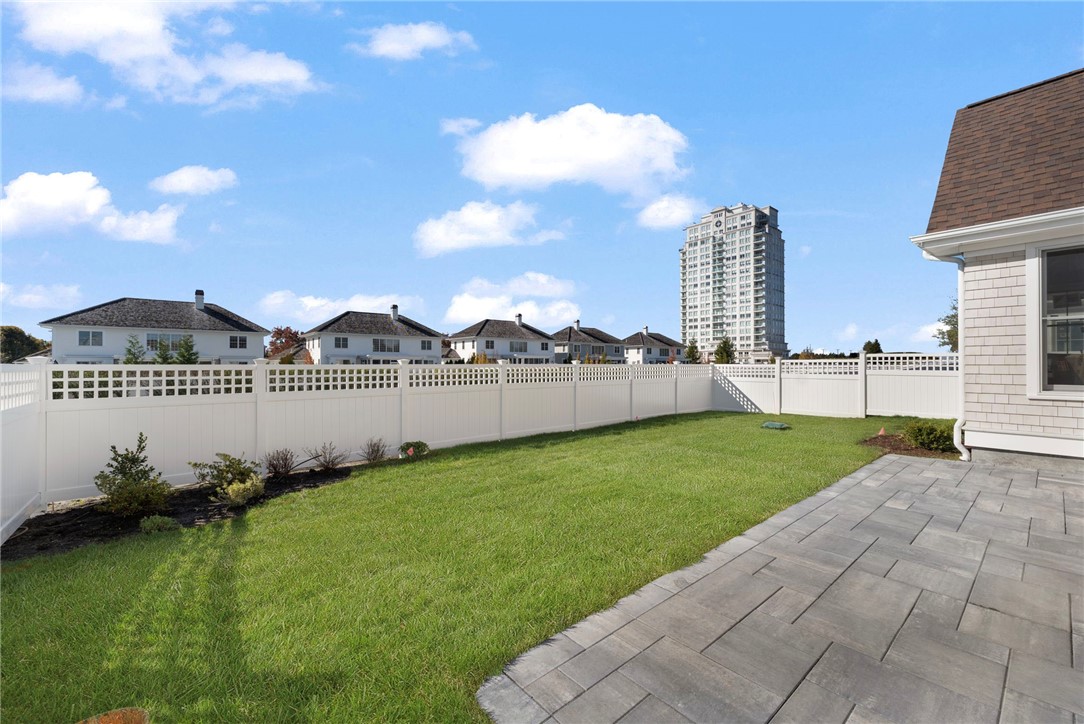 8 Lookout Lane Portsmouth, RI 02871 - Photo 5 of 27