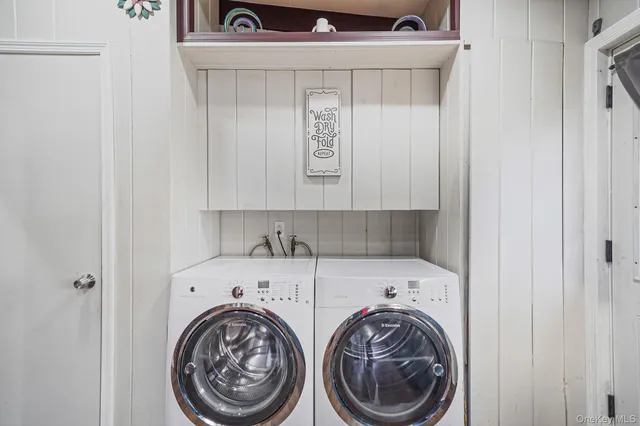a view of washer and dryer