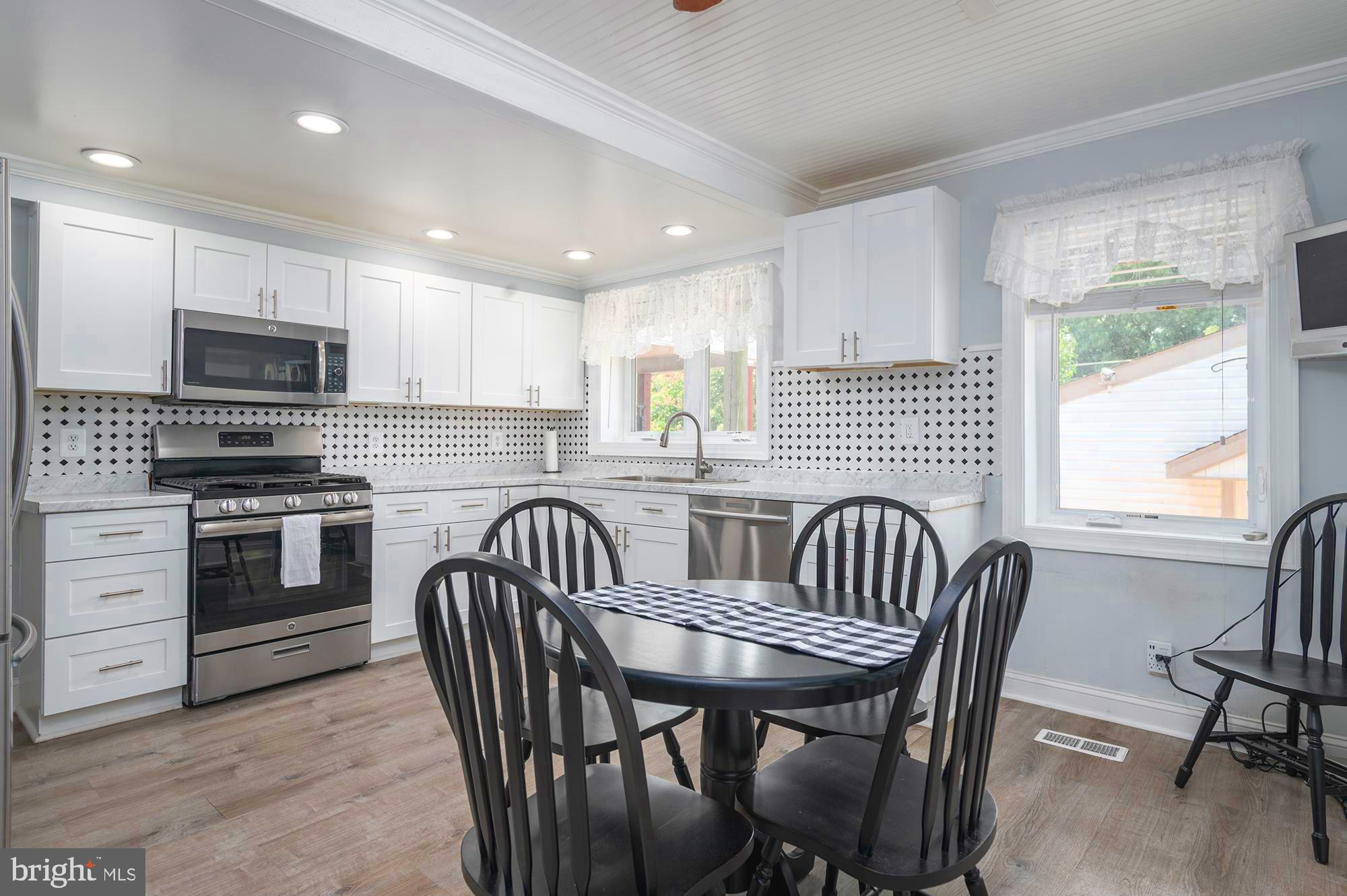 7301 Berkshire Road Baltimore, MD 21224 - Photo 5 of 20 Gallery Image 5