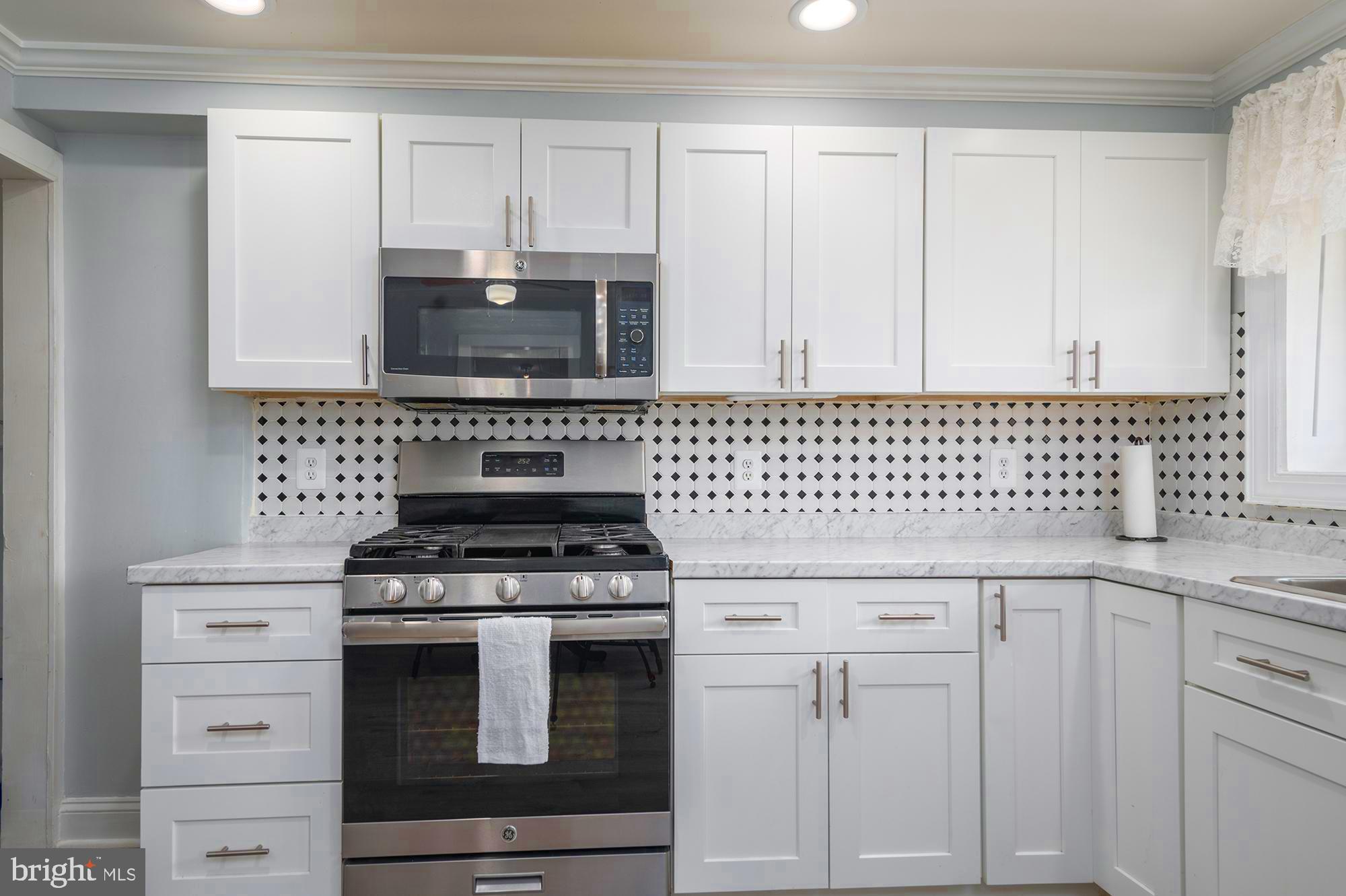 7301 Berkshire Road Baltimore, MD 21224 - Photo 7 of 20 Gallery Image 7