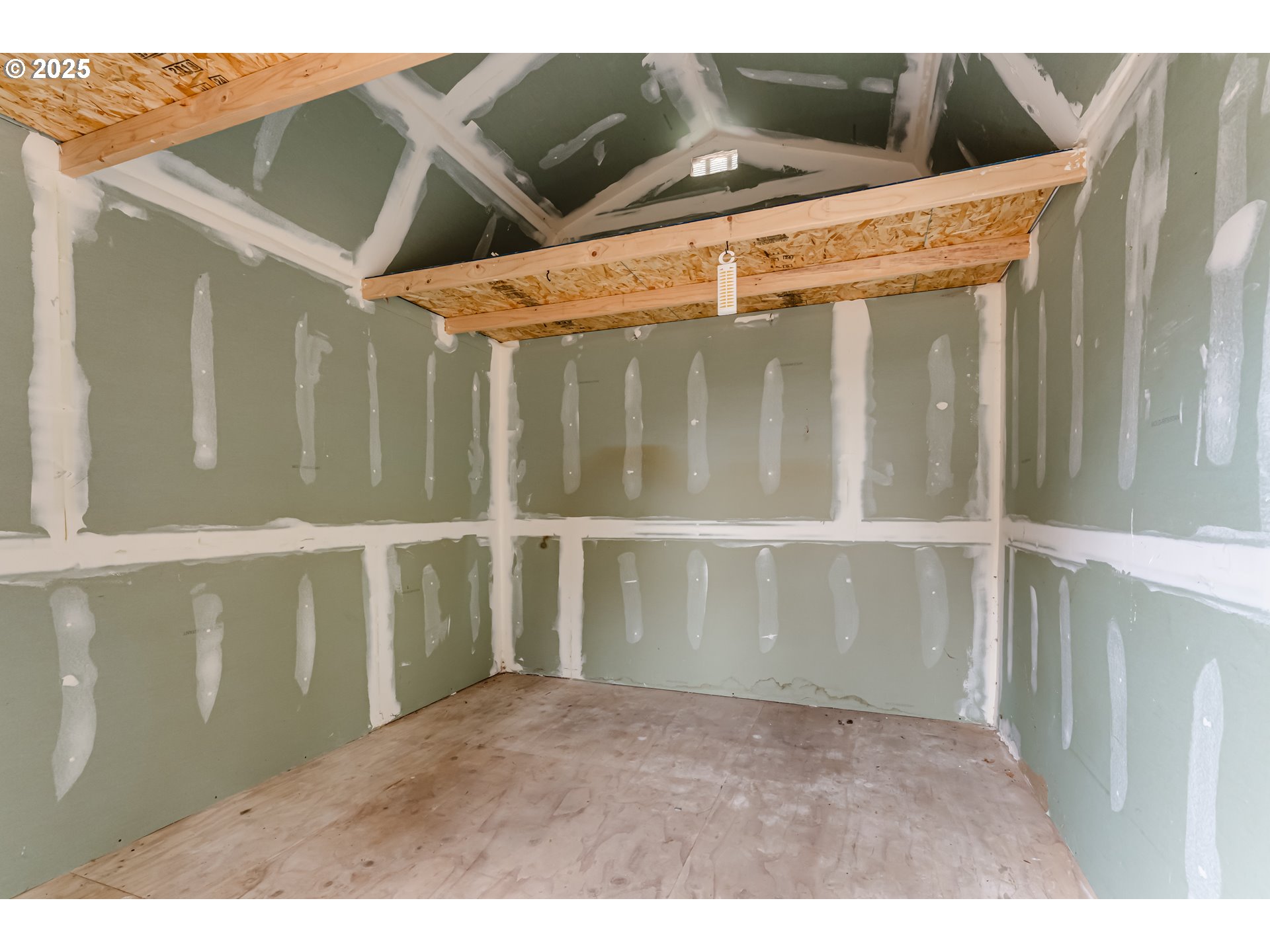 630 Harold Street Eugene, OR 97402 - Photo 29 of 35 Shed