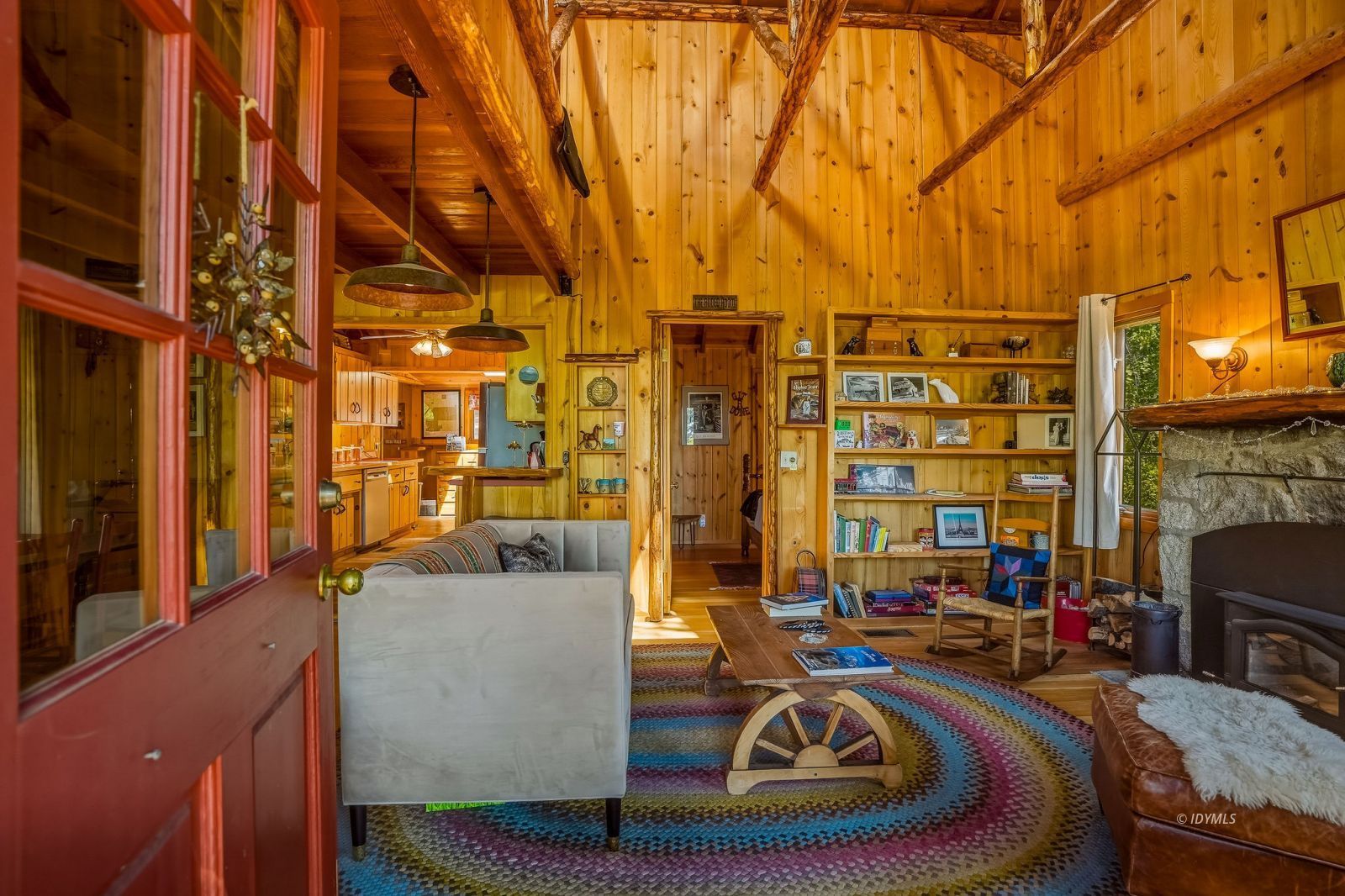 24945 Marion Ridge Drive Idyllwild, CA 92549 - Photo 10 of 53 Come in....