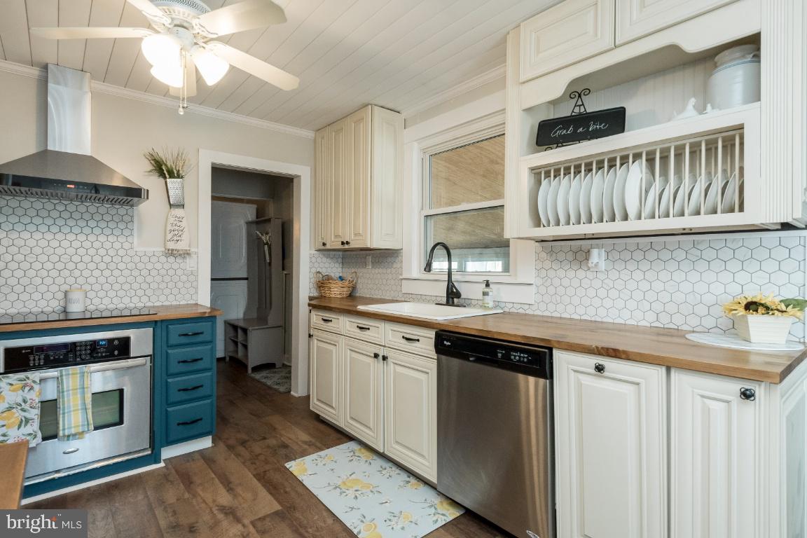 2774 Conway Road Odenton, MD 21113 - Photo 7 of 43