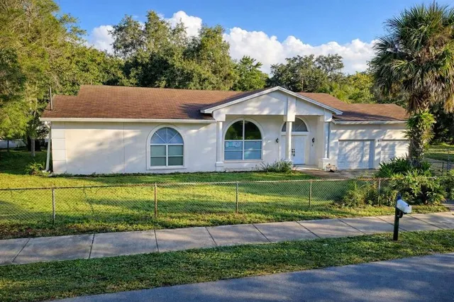 $2,690 | 5116 East 122nd Avenue, Temple Terrace, FL 33617