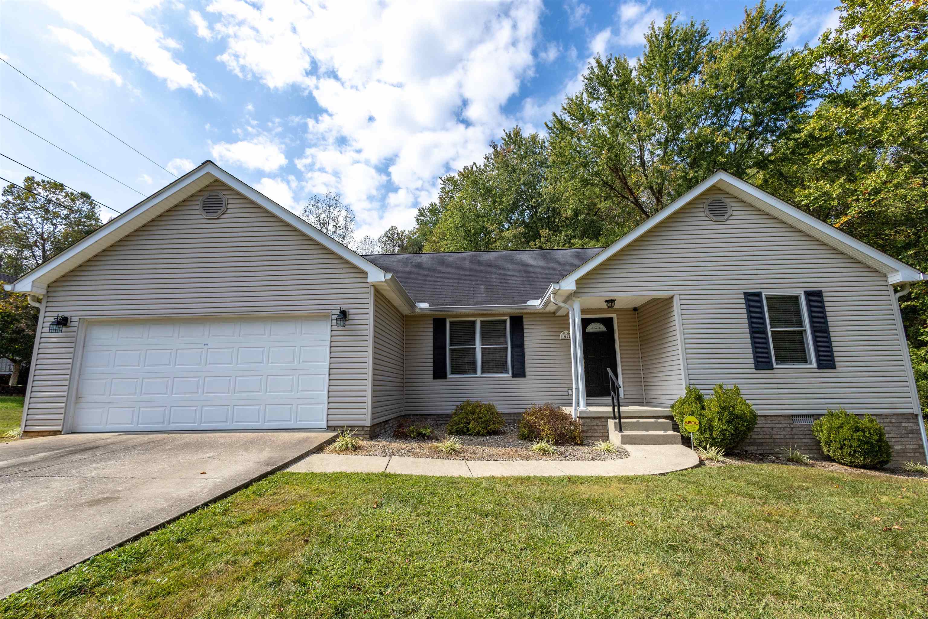 1012 Winters Drive Raceland, KY 41169 - Photo 1 of 11