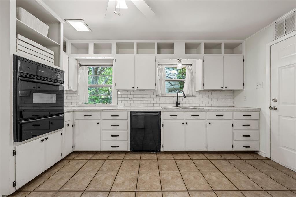 3223 Live Oak Avenue Waco, TX 76708 - Photo 12 of 40