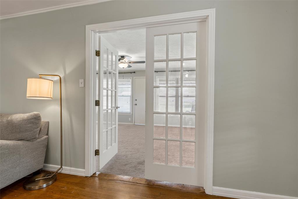 3223 Live Oak Avenue Waco, TX 76708 - Photo 18 of 40 Sunroom