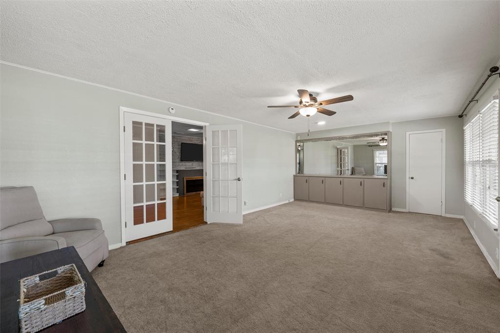 3223 Live Oak Avenue Waco, TX 76708 - Photo 19 of 40 Sunroom