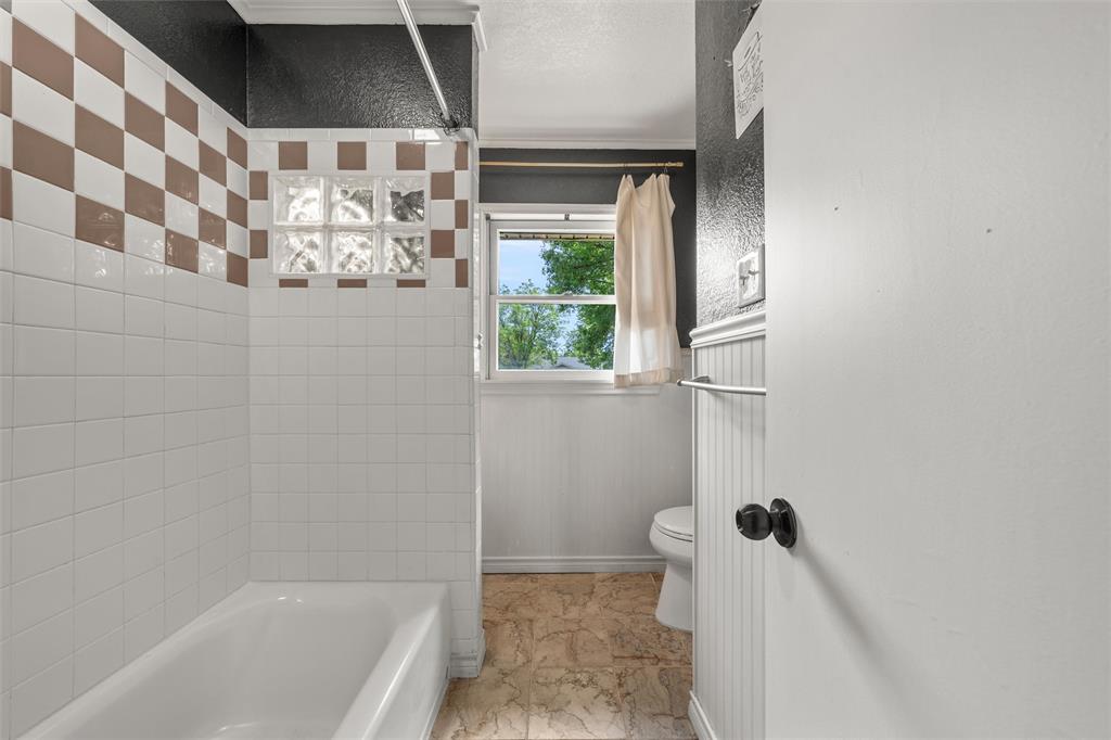 3223 Live Oak Avenue Waco, TX 76708 - Photo 27 of 40