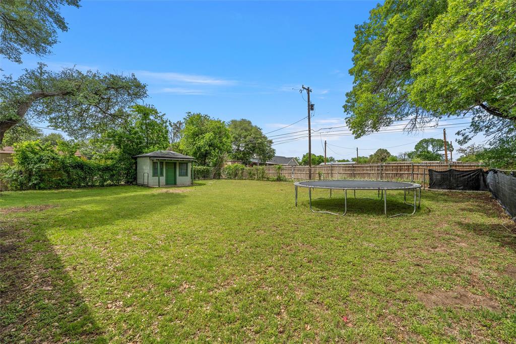 3223 Live Oak Avenue Waco, TX 76708 - Photo 30 of 40