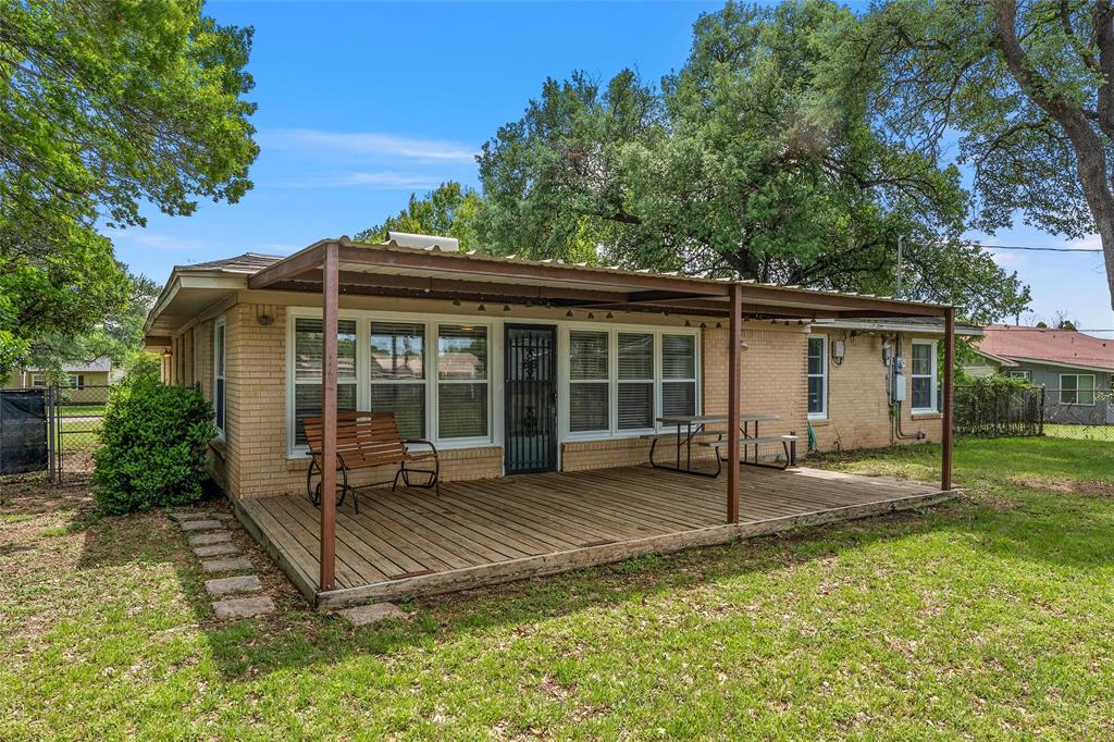 3223 Live Oak Avenue Waco, TX 76708 - Photo 32 of 40