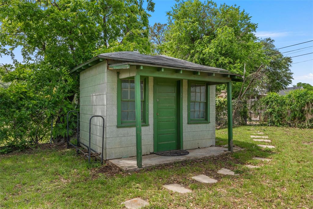 3223 Live Oak Avenue Waco, TX 76708 - Photo 35 of 40