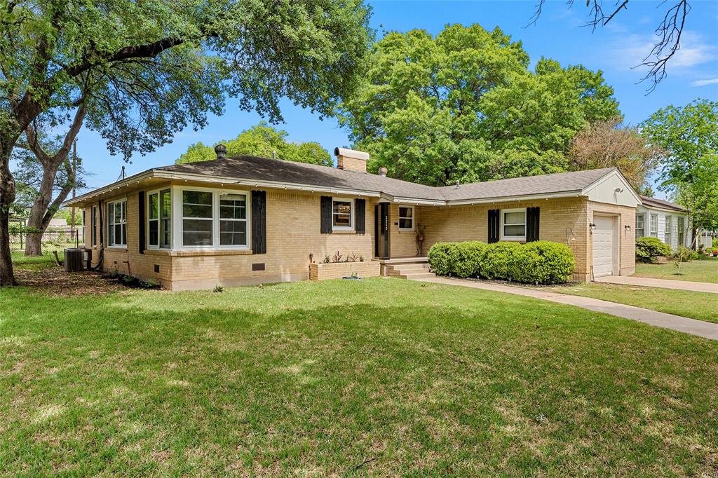 3223 Live Oak Avenue Waco, TX 76708 - Photo 4 of 40
