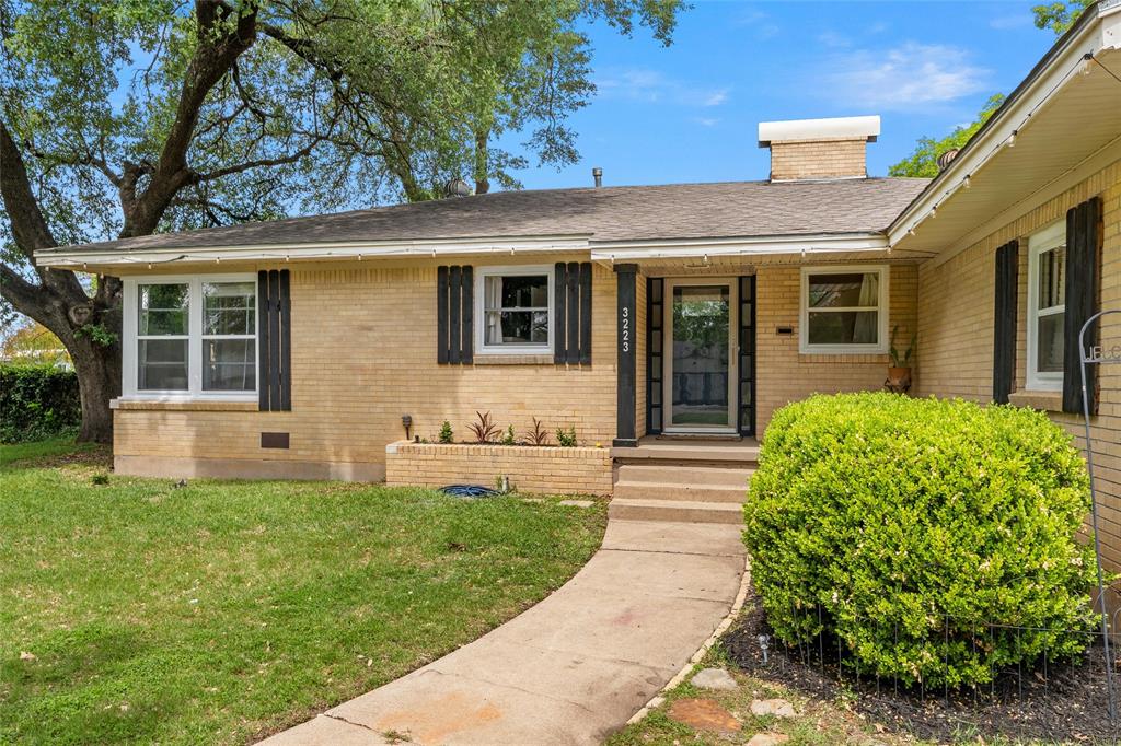 3223 Live Oak Avenue Waco, TX 76708 - Photo 5 of 40