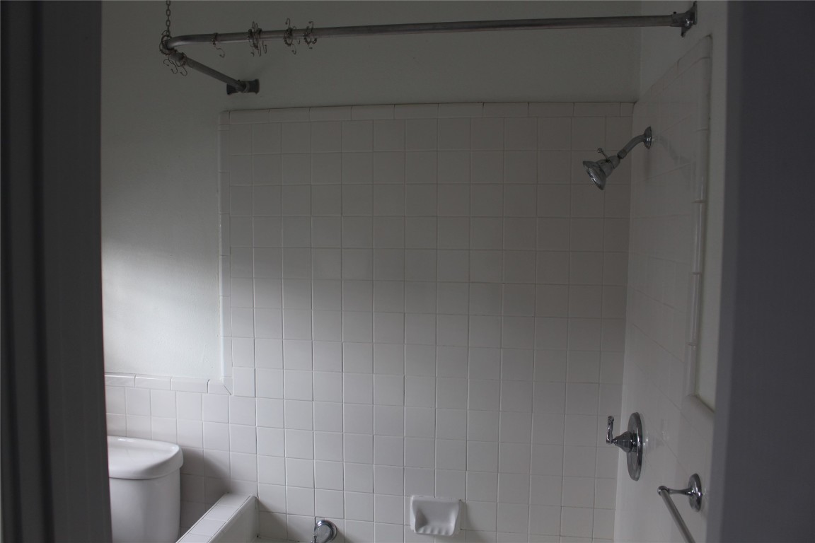 3006 Duval Street, Unit 2 Austin, TX 78705 - Photo 11 of 20