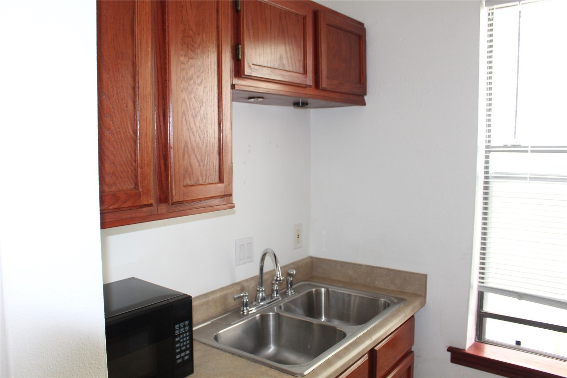 3006 Duval Street, Unit 2 Austin, TX 78705 - Photo 12 of 20