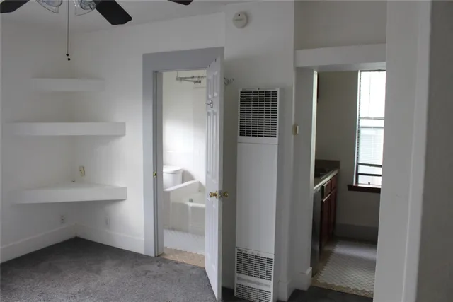 $825 | 3006 Duval Street, Unit 2, Austin, TX 78705