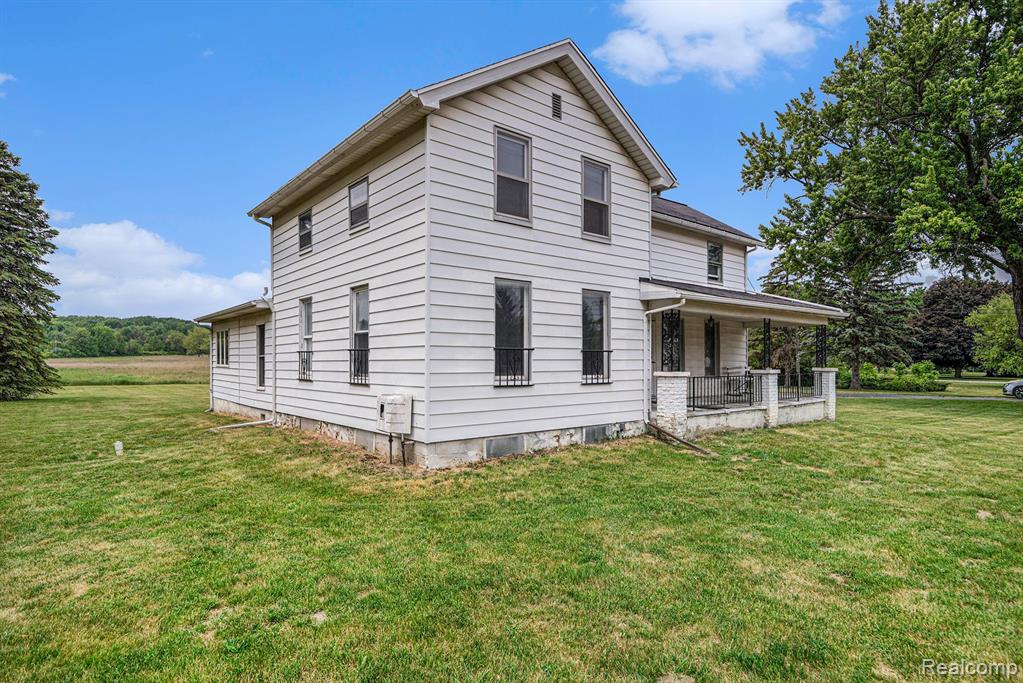 6438 Fenton Road Flint, MI 48507 - Photo 29 of 36