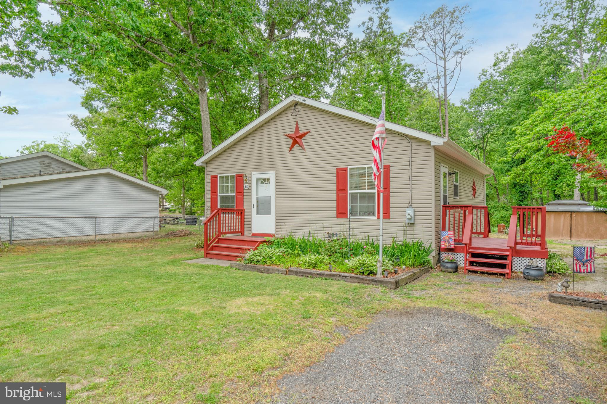 315 Beech Road Millville, NJ 08332 - Photo 2 of 21