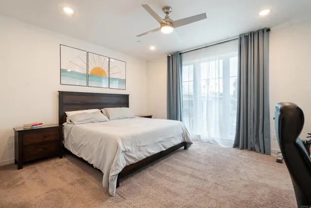 $1,190,000 | 522 South Cleveland Street, Unit 7, Oceanside, CA 92054