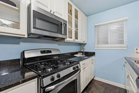 $400,000 | 1210 Windsor Road, Unit 104, Austin, TX 78703