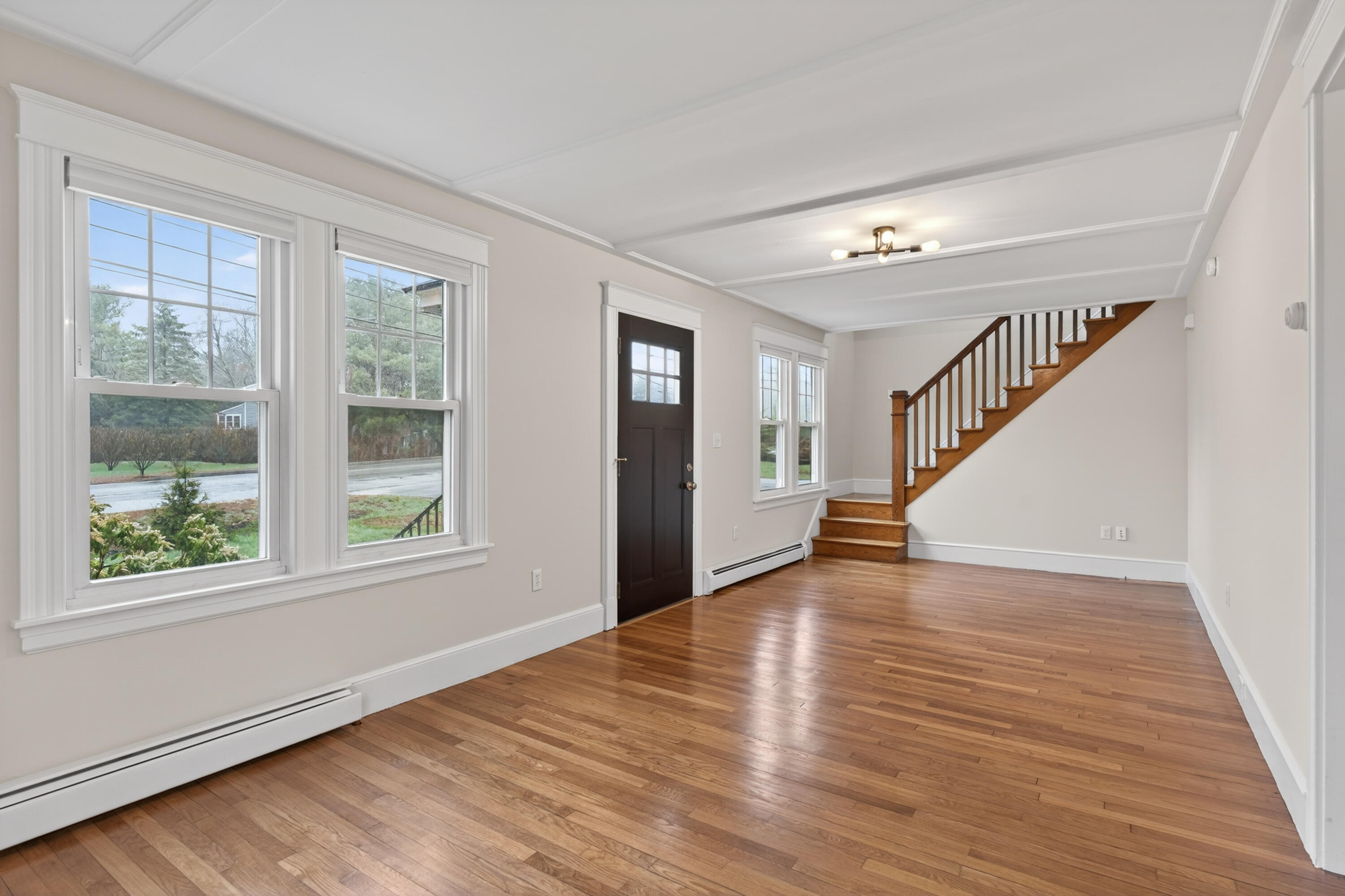 275 Middle Road Falmouth, ME 04105 - Photo 13 of 43 13_275 Middle Rd, _Morneau Studios