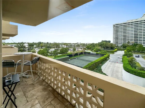 $4,000 | 10185 Collins Avenue, Unit 502, Bal Harbour, FL 33154