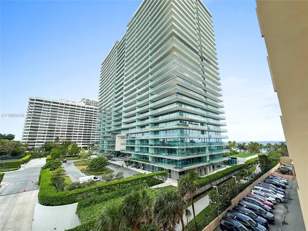 $4,000 | 10185 Collins Avenue, Unit 502, Bal Harbour, FL 33154