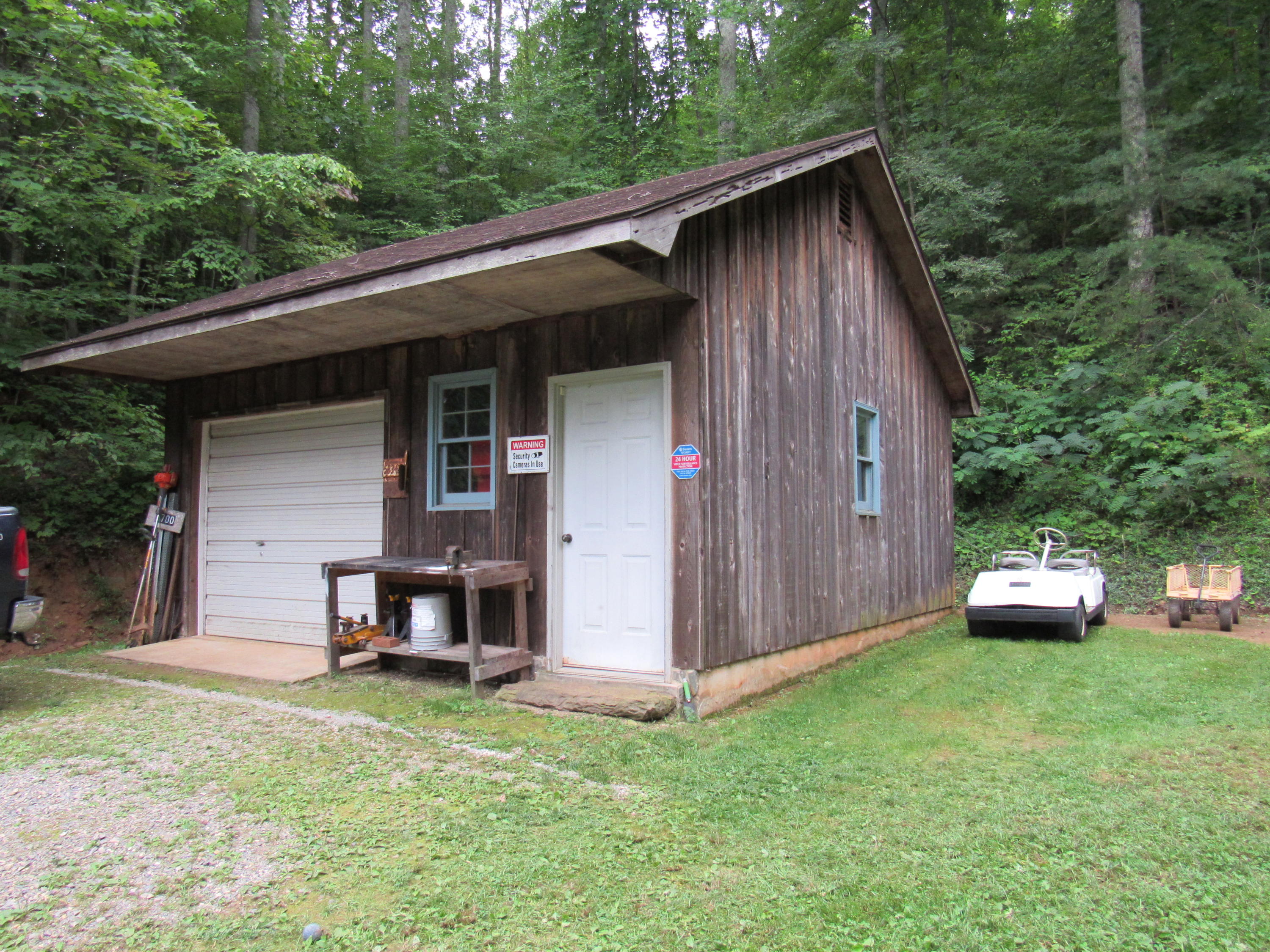 2700 Johnny's Ridge Road Ferrum, VA 24088 - Photo 26 of 32 a view of a house with backyard and sitting area