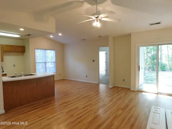 $1,500 | 210 Tobiano Drive, New Bern, NC 28562