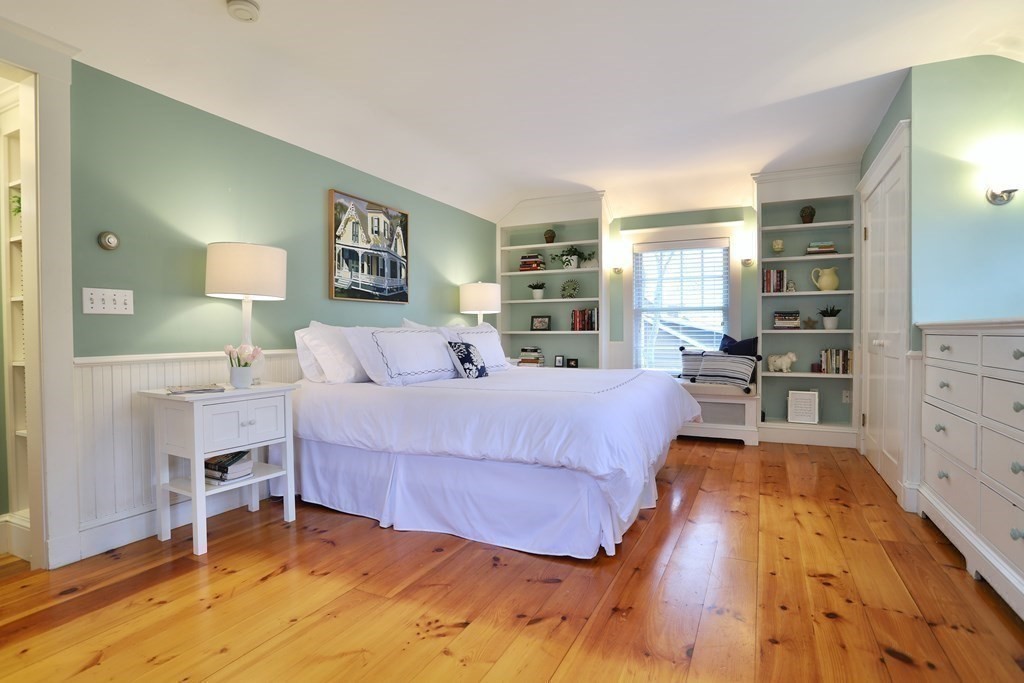36 Brooks Street Concord, MA 01742 - Photo 14 of 24