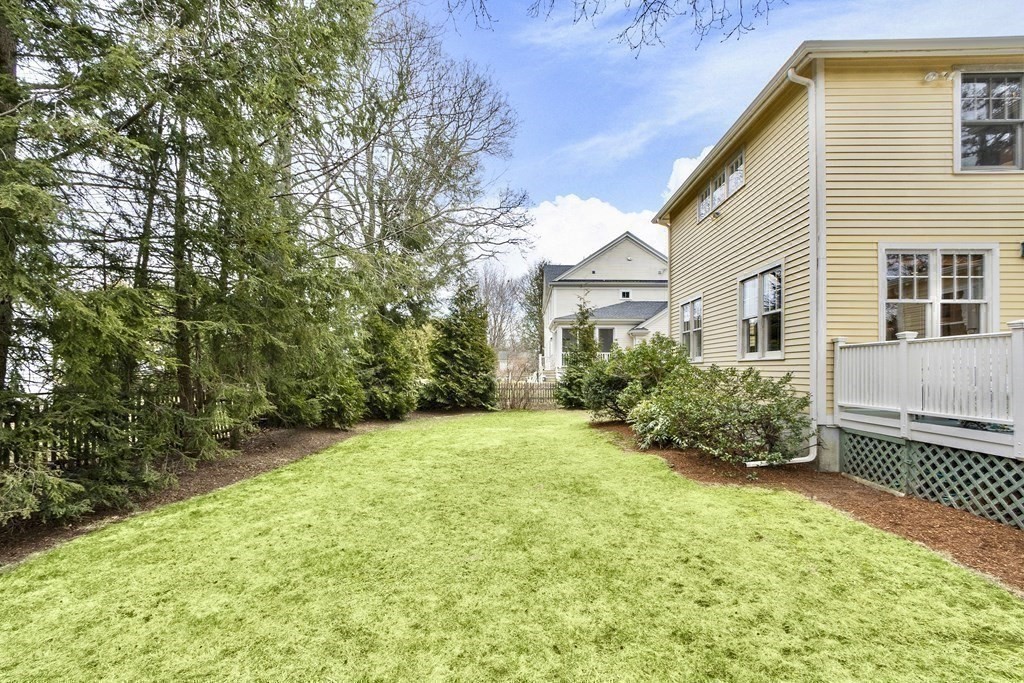 36 Brooks Street Concord, MA 01742 - Photo 23 of 24