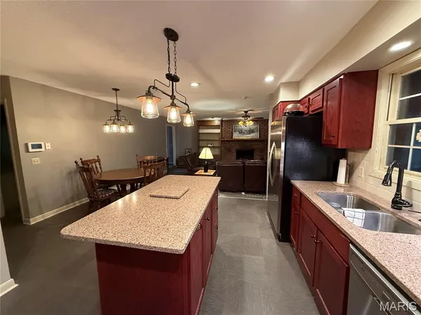 $215,000 | 513 North Ingram Road, Sikeston, MO 63801