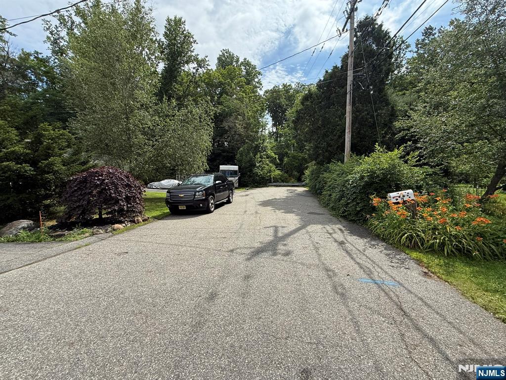 78 Woodland Road Ringwood, NJ 07456 - Photo 30 of 33 a view of outdoor space and garden
