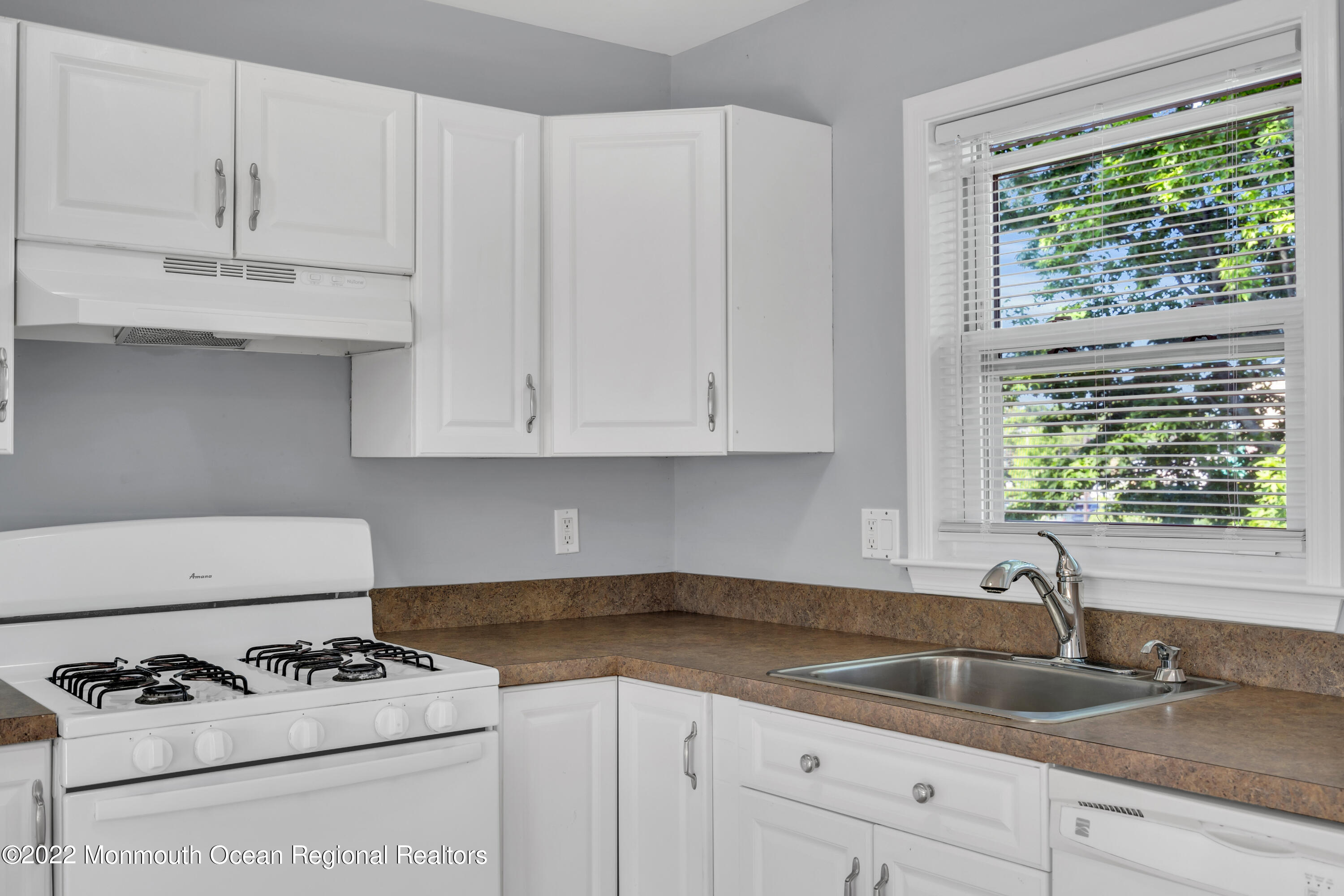 506 Foster Road Toms River, NJ 08753 - Photo 22 of 57 024_dsc06059