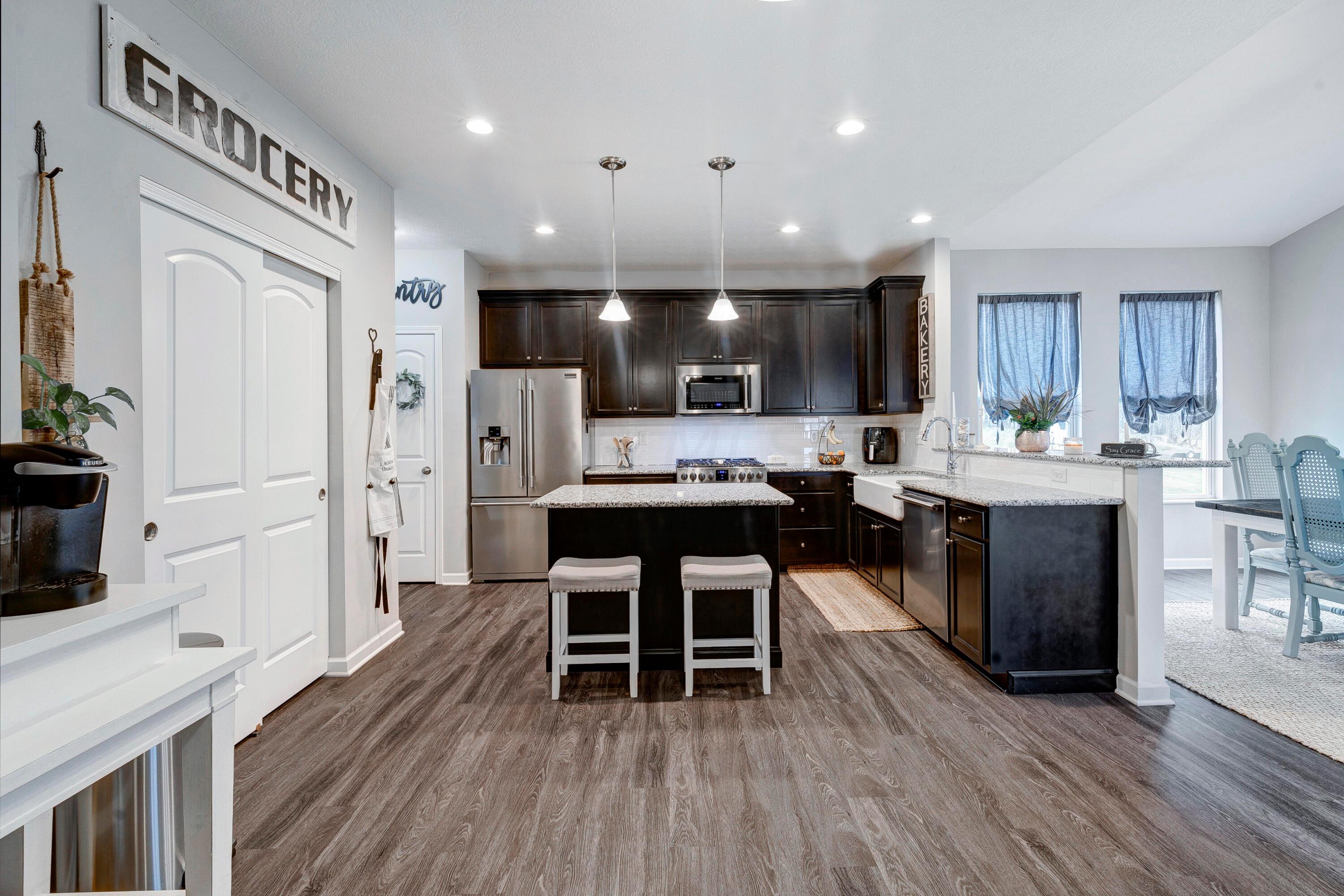 2480 Ridgeway Avenue Lancaster, OH 43130 - Photo 11 of 34 View of Kitchen