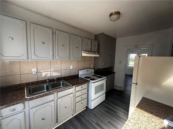 $850 | 410 West Hallam Avenue, Unit 410, Washington, PA 15301