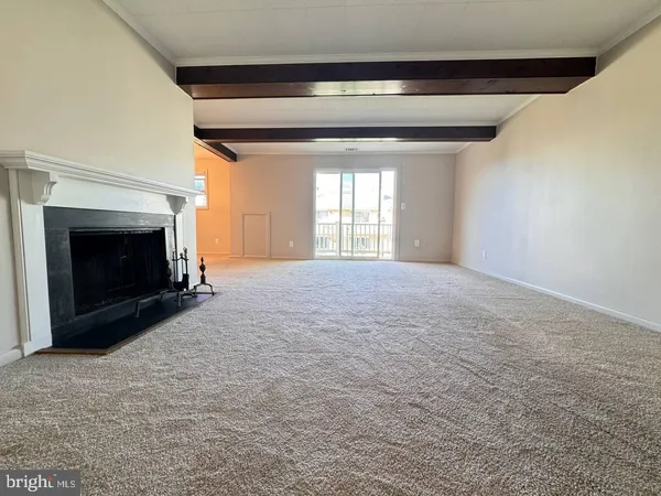 $1,700 | 13 Warren Lodge Court, Unit 1B, Cockeysville, MD 21030