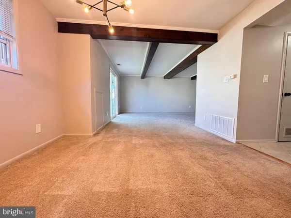 $1,700 | 13 Warren Lodge Court, Unit 1B, Cockeysville, MD 21030