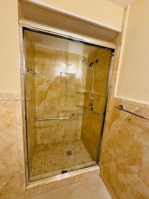 1950 West 54th Street, Unit 302 Hialeah, FL 33012 - Photo 9 of 15