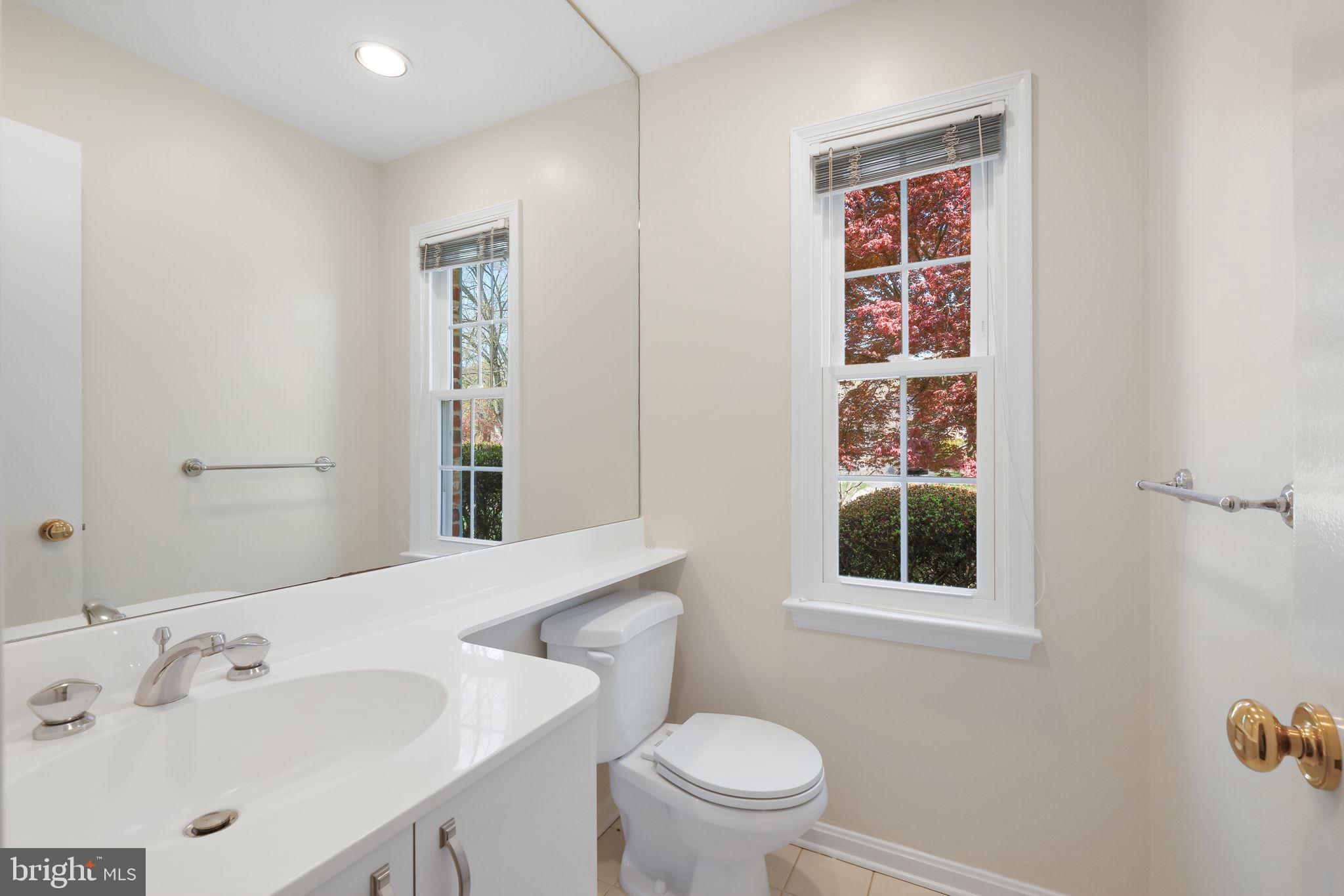 8524 Atwell Road Potomac, MD 20854 - Photo 18 of 38 Powder Room