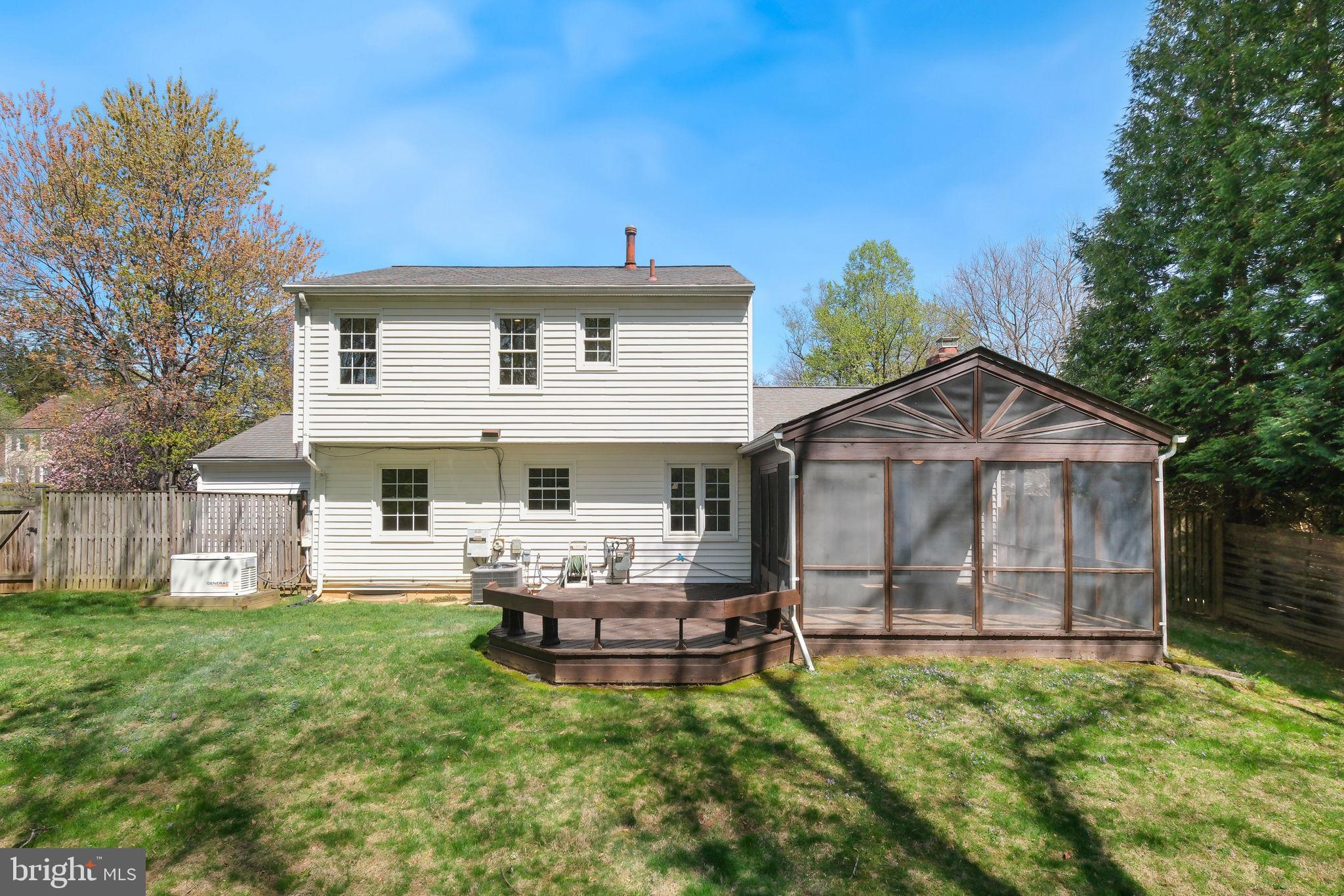 8524 Atwell Road Potomac, MD 20854 - Photo 33 of 38 Exterior Back