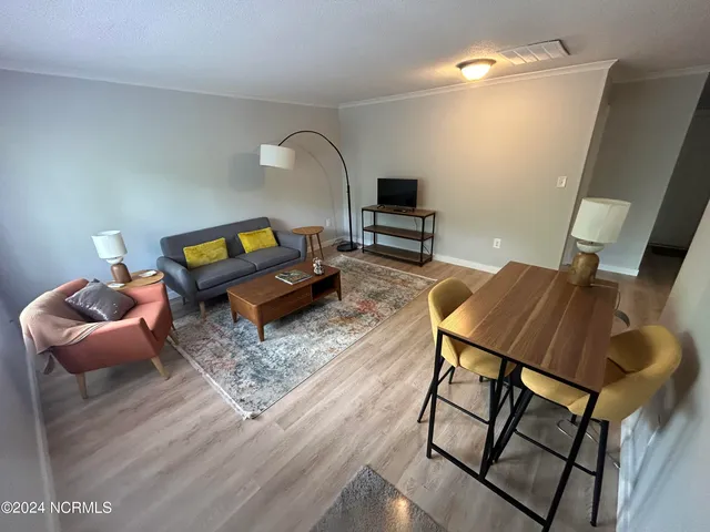 $1,325 | 1330 North Howe Street, Unit 1, Southport, NC 28461