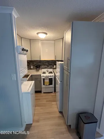 $1,325 | 1330 North Howe Street, Unit 1, Southport, NC 28461