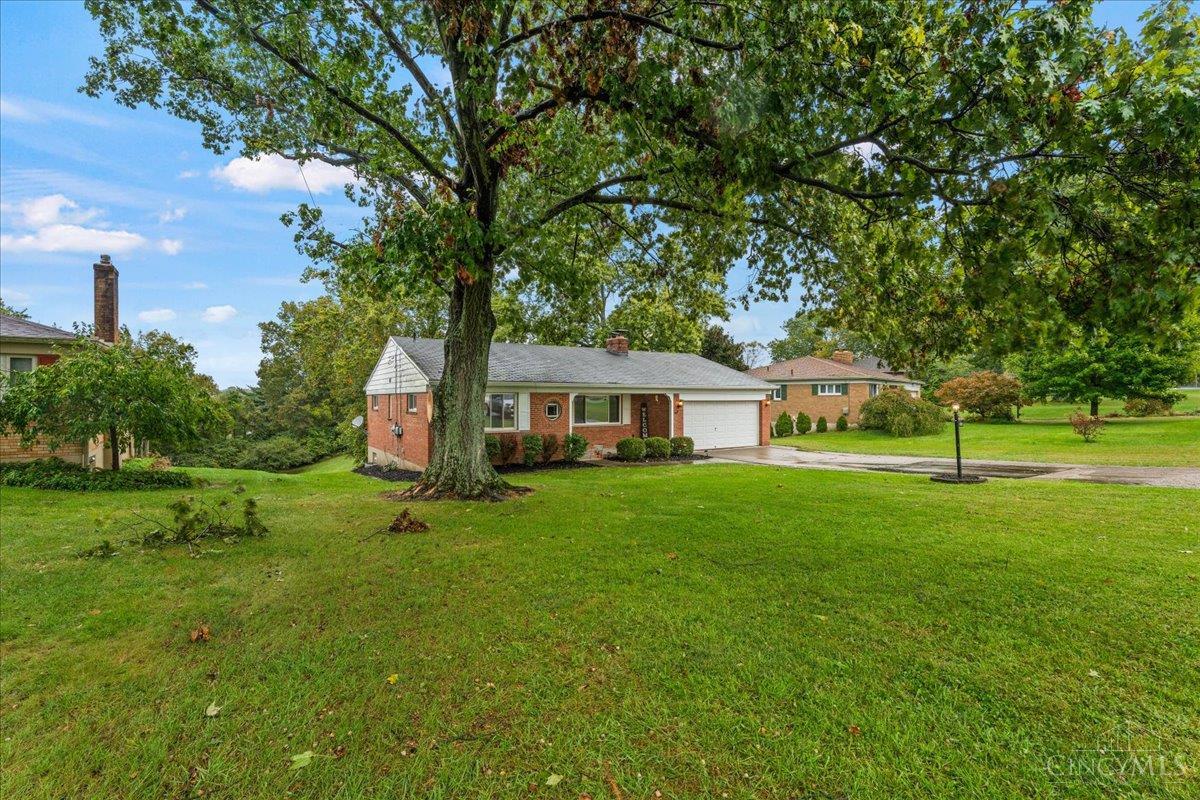4760 Boomer Road Cincinnati, OH 45247 - Photo 3 of 37 Gallery Image 3
