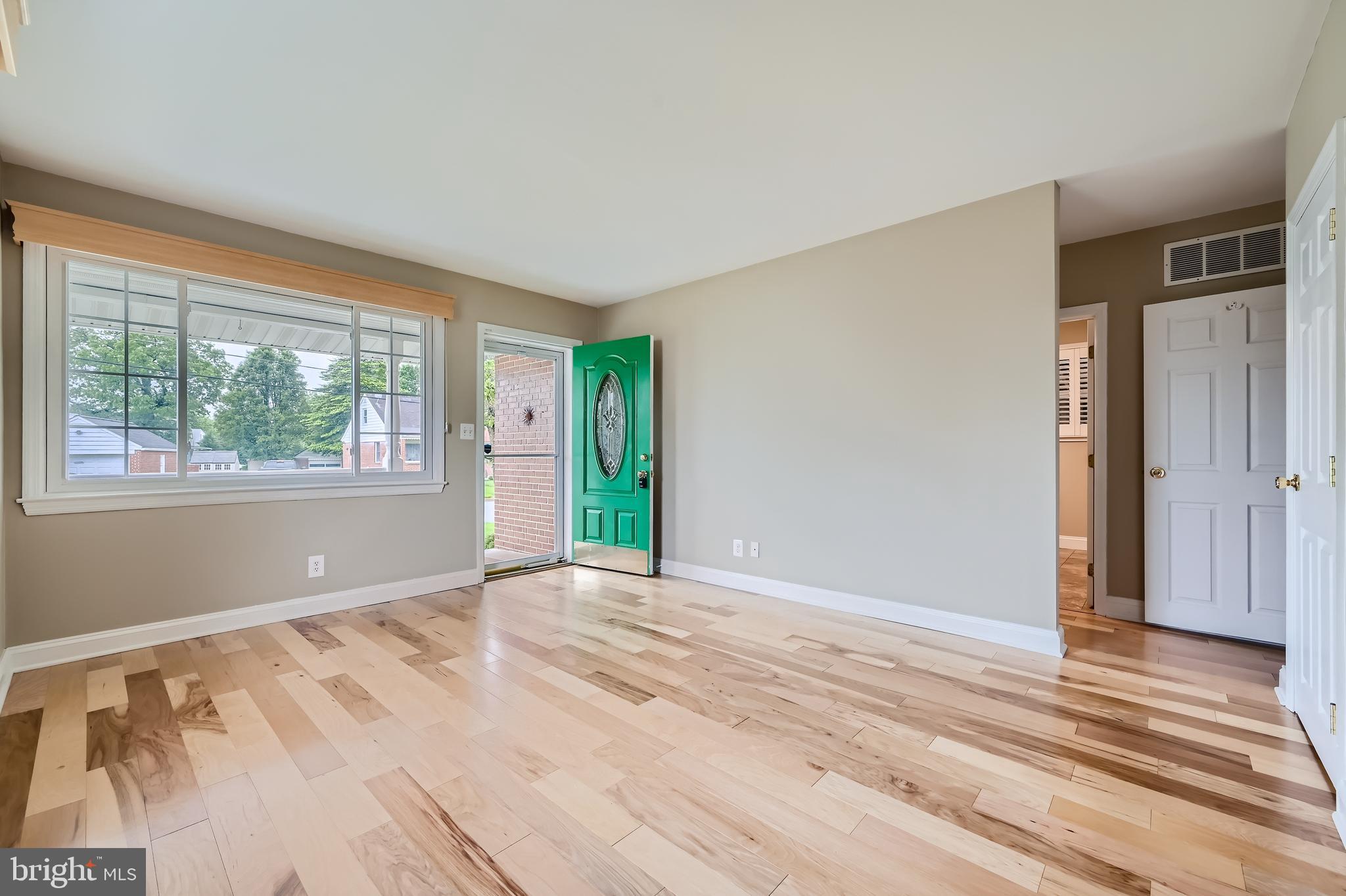 210 Dorell Road Essex, MD 21221 - Photo 3 of 27